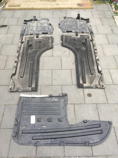 8493721 8493722 - ЧОХИ ШАСІ BMW 2 G42