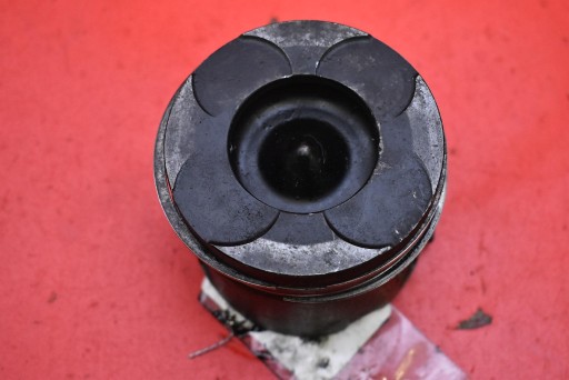 piston JEEP GRAND CHEROKEE 4 IV WK2 3.0 D 241 KM 10-14