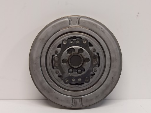 СИДЕНЬЕ VW AUDI МАХОВИК ДВУХМАС 1.4 04E105266AD