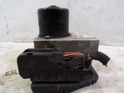 pump ABS MERCEDES W203 A2035451632 (5)