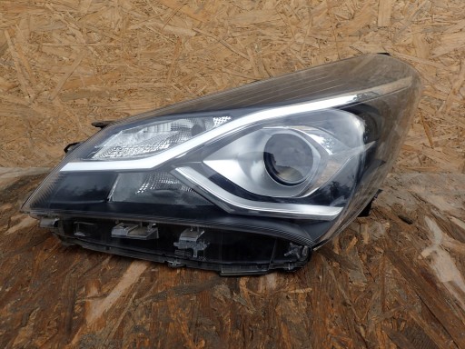 light left REFLEKTOR TOYOTA YARIS 3 III LIFT IV