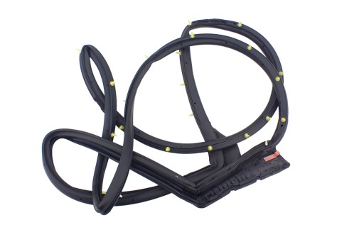 67871F4010 - УПЛОТНЕНИЕ ЗАДНЕЙ ПРАВОЙ ДВЕРИ TOYOTA C-HR