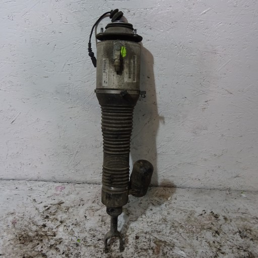 Vw phaeton 3.0tdi mcperson лівий 3d0616039ab