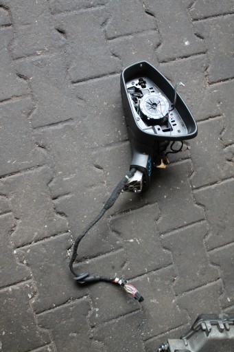 3954. mirror left VW TIGUAN 21 vertical 571857501DD