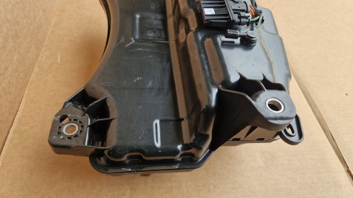 Behälter ADBLUE Pumpe 5WA131877E 5Q0131969E wie neu VW SKODA AUDI