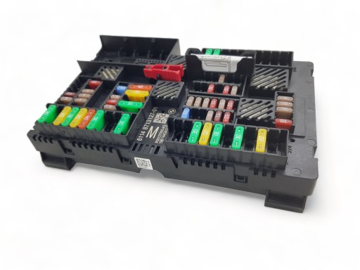 Блок предохранителей bmw m5 g30 f90 m8 f92 19r 4.4 v8 8713127