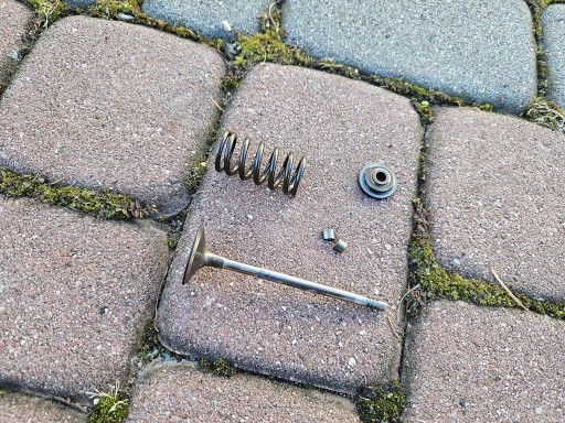 valve ssacy szklanka + spring + Zabezpieczenie Opel Corsa E B14XER