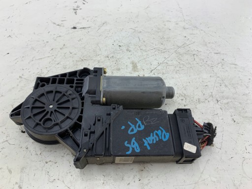 VW PASSAT B5 LIFT motor ablak jobb eleje 0130821694