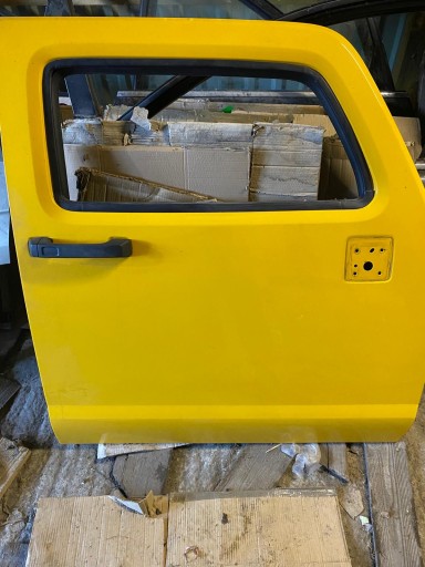 Hummer h3 дверь прямо перед