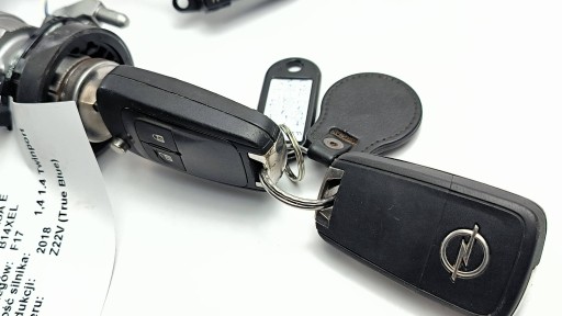 ignition key 13504286 OPEL CORSA E