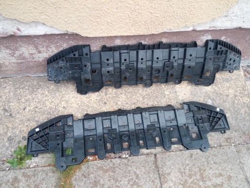 52618-K0010 - НАКЛАДКА ПОД БАМПЕР TOYOTA YARIS IV 4*