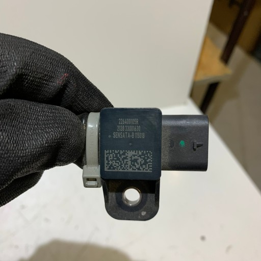 RENAULT CLIO V CAPTUR II HYBYRDA 1.6 E-TECH Sensor TEMPERATURY 226400105R
