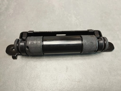 Audi Q3 F3 83A grip wyrownowazajacy 83A827242B