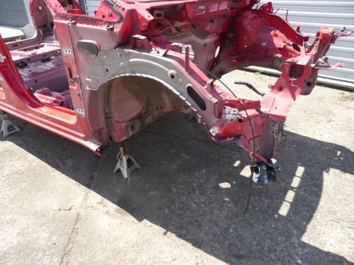 ЧЕТВЕРТЬ ПЕРЕДНЯ ПРАВА OPEL ZAFIRA C TOURER