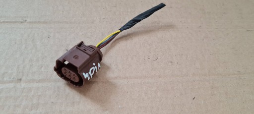 Q3 83A connecting spoiler KOSTKA ZLACZE 4H0973713A VW AUDI A4 B9 A5 Q5