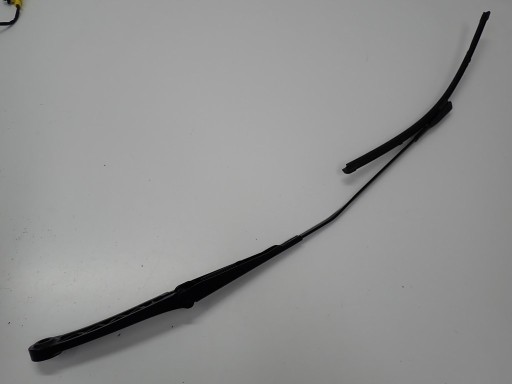 ЩІТКА СКЛООЧИСНИКА EUROP PORSCHE TAYCAN