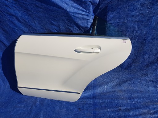 Двері лівий задній mercedes cls w218 sedan 799 c799