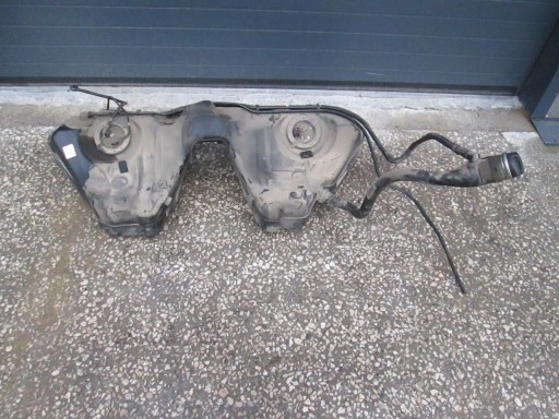 BMW E60 520d N47 177KM бак топливный насос