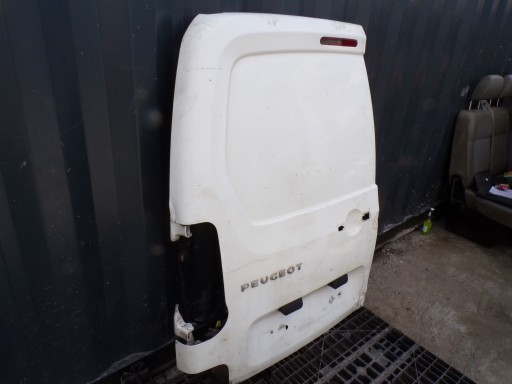 door left rear. rear part PEUGEOT PARTNER (R1)