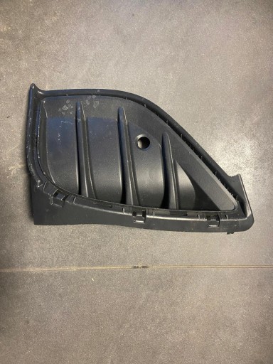 VOLKSWAGEN ID4 pravá mřížka nárazníku předního 11A807820