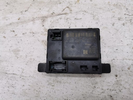 module door MERCEDES SPRINTER W906 A9068203526