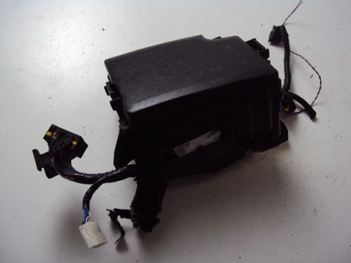 БЛОК ПРЕДОХРАНИТЕЛЕЙ HYUNDAI KONA 2017-