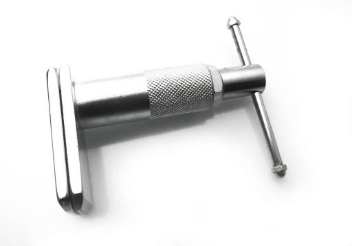 CR-215 - ПРЕСС-ИНСТРУМЕНТ ДЛЯ ЗАЖИМА ТОРМОЗНОГО ПОРШНЯ