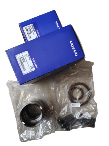 31437982, 9495034 - VOLVO угловая втулка 31437982 XC90 XC70 S60 V70