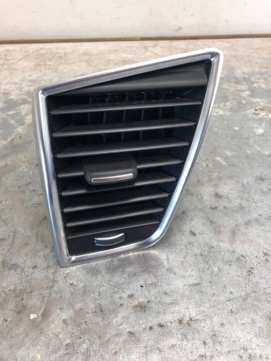 grid air conditioning devices left AUDI Q5 LIFT 13r 8R1820901J