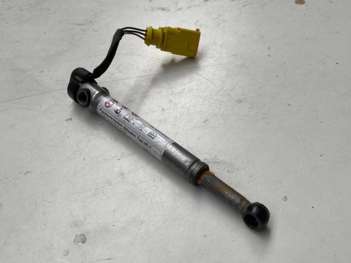 shock absorber NABOJ bonnets PIROTECHNICZNY PORSCHE CAYENNE 9Y 9Y0823823E !J