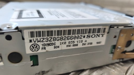 CARICATORE CD PLYT CD 1K0035110A VW JETTA 2007r