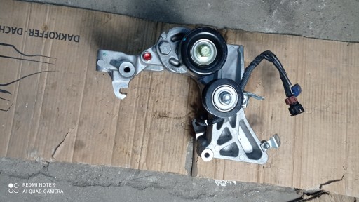 MITSUBISHI OUTLANDER 18 R 2.0B Кріплення генератора