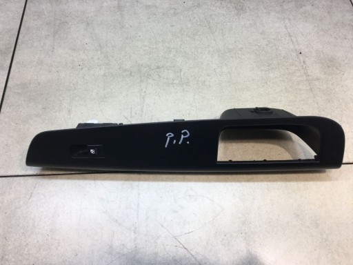 PANEL okna pravý předek KIA CEED a 82361-1H000