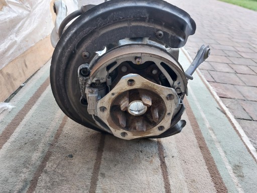 otoč ramene pravý záď Porsche CAYENNE III 22r 9Y0505434B