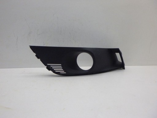 RENAULT MEGANE IV grid of a bumper right