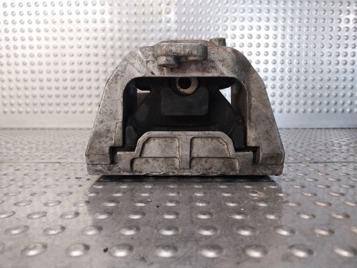 supporto Supporti motore usato 1J0199262BF VW GOLF IV LEON e OCTAVIA e A3 8L 1.9 TDI