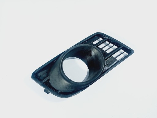 rešetka maglenke desna prednji dio OE SZ9901401R Suzuki Swift III lift 05-10