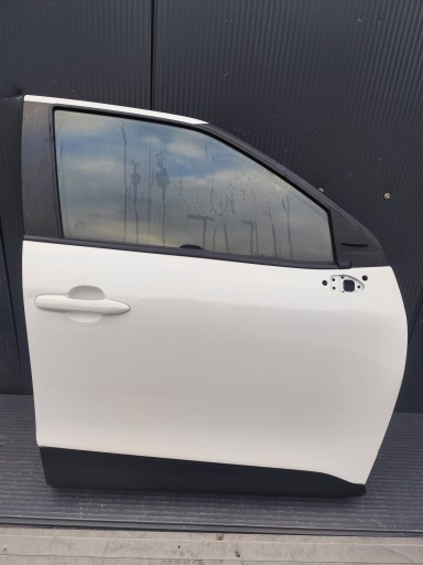 TOYOTA YARIS CROSS door front right complete