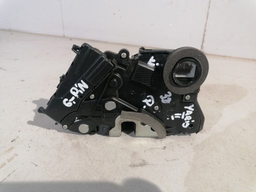 Toyota Yaris II lock z door right front 6 PIN