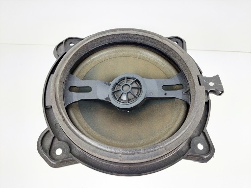 AUDI A3 8P reprák dvere zadok 8H0035411