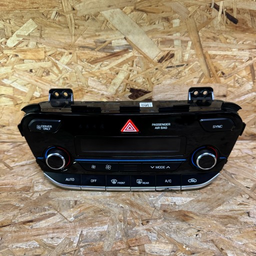 control panel of the air conditioning HYUNDAI IONIQ 97250-G2050