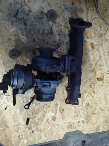 TURBO turbo VOLVO C30 S40 II V40 II V50 C70 30757870 805156-9006S