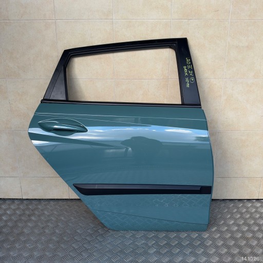 door complete rear. right HYUNDAI I20 III 2024 year does not have windows