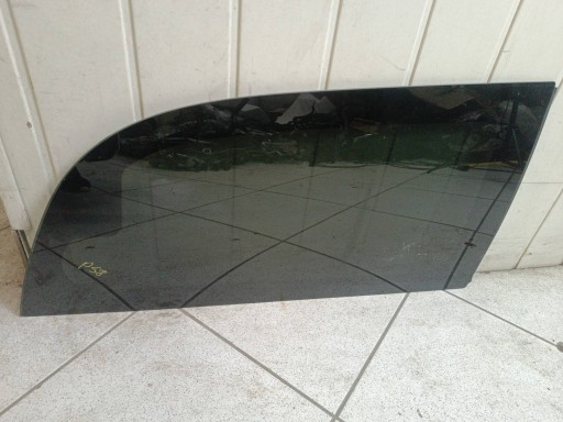 window bodywork rear part right side Chrysler Town and Country 5 facelift