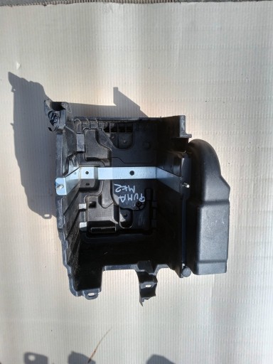 L1BB-10723-BB - FORD PUMA MK2 20-ОСНОВА АКУМУЛЯТОРА