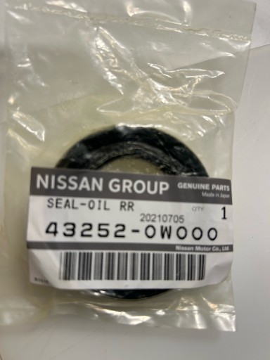 УПЛОТНИТЕЛЬ ЗАДНЕГО СИДЕНЬЯ NISSAN OE 432520W000