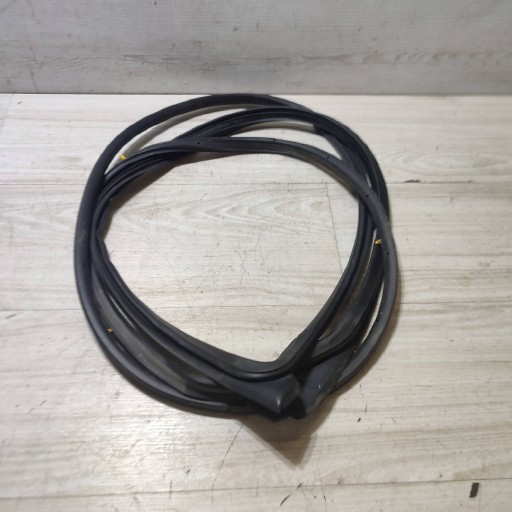 gasket door przednich front side left Suzuki Vitara (LY)