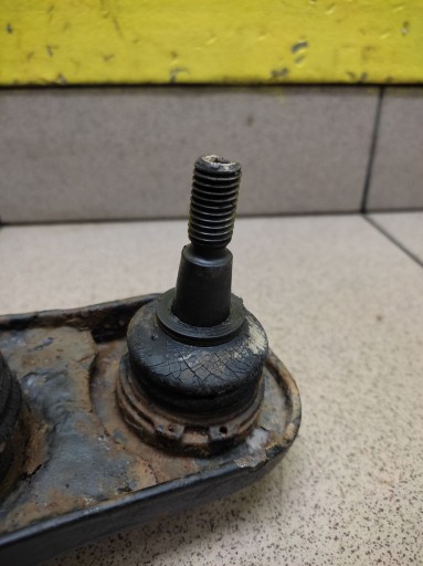 LAND ROVER DISCOVERY III 2.7 V6 arm left front