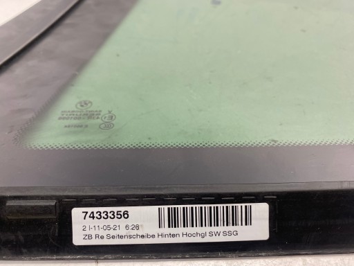 BMW 4 F32 rear right window 7433356