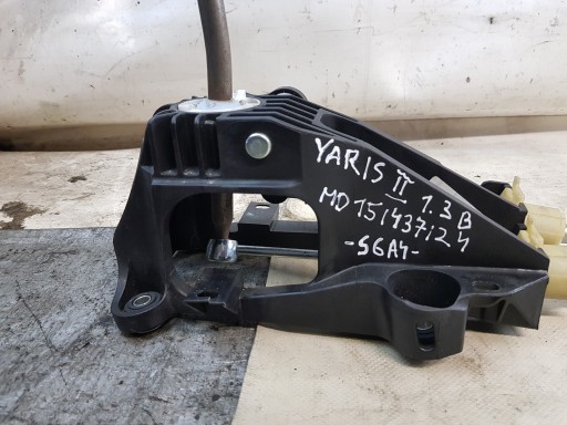 Levier de vitesse Mécanisme levier vitesse Engrenage TOYOTA YARIS II 1.3 Essence